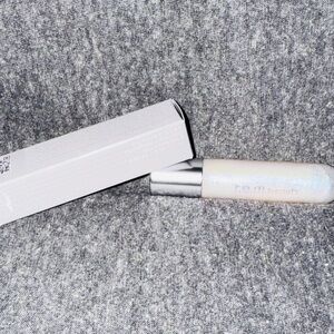 r.e.m. beauty Iridescent Lip Gloss